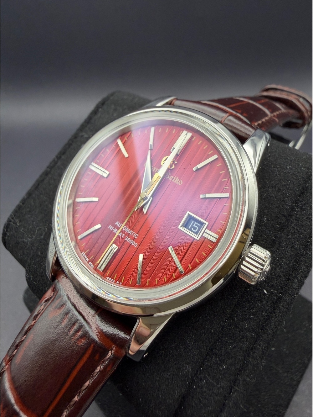 Custom Wood Heritage Elegance Watch Mod